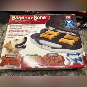 Bake-a-Bone Dog Treat Maker